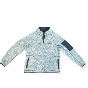 Women Bass Pro quarter zip pull over sweater